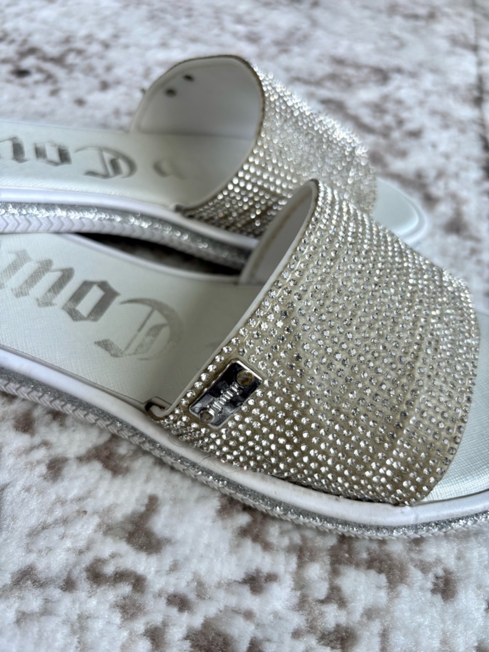 Y2K Juicy Couture Yippy White Slide Sandals with Silver Crystal Rhinestones - Picture 9 of 12